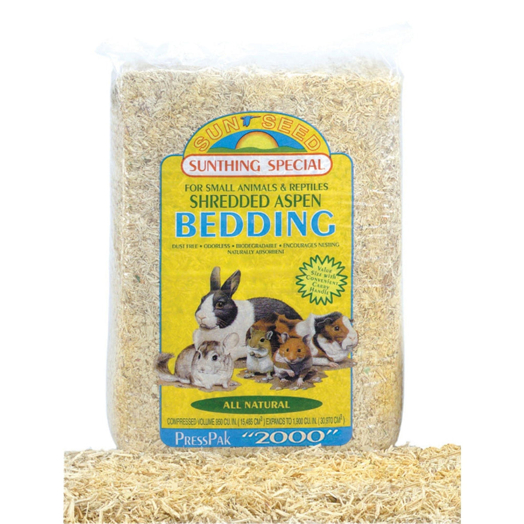 Sun Seed Shredded Aspen Bedding for Small Animals Brown