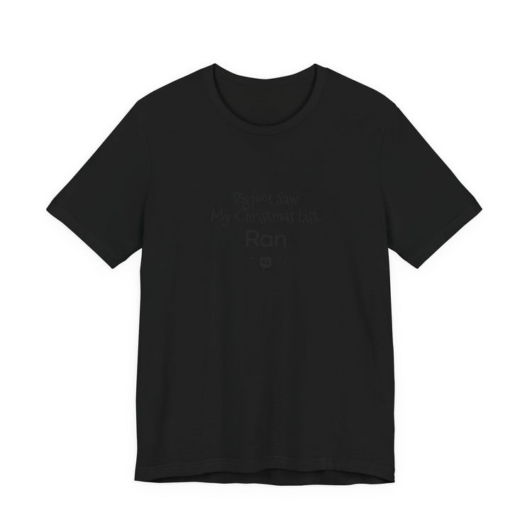 Bigfoot Christmas List T-shirt in black – original NewGiftDay design