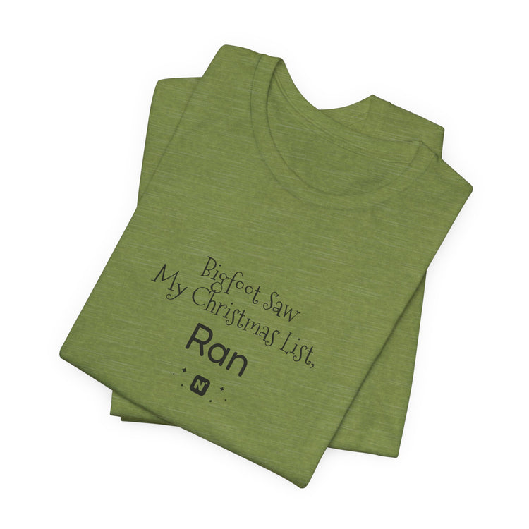 Bigfoot Christmas List T-shirt in kelly – original NewGiftDay design