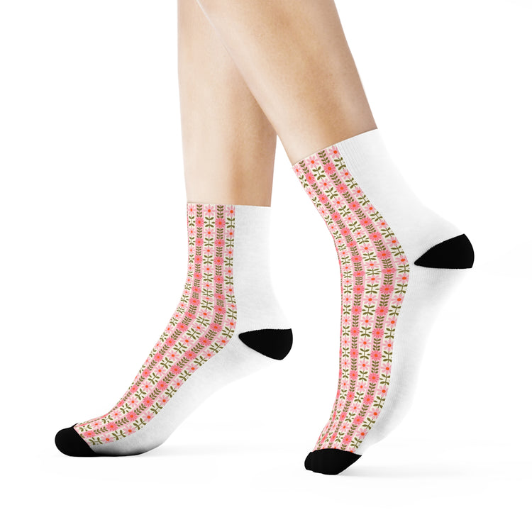 Retro Daisy Blooms Crew Socks design