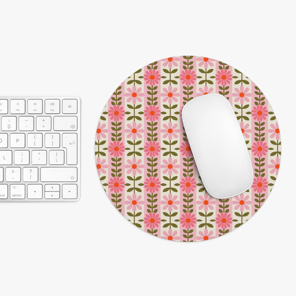 Retro Daisy Blooms Mouse Pad design