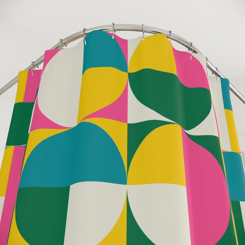 Iconic Quadrant Circle Shower Curtain Gift: Mod Geometry for Retro Homes