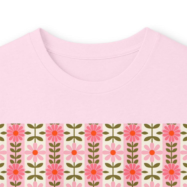 Retro Daisy Blooms long sleeve tee in light-pink – original NewGiftDay design