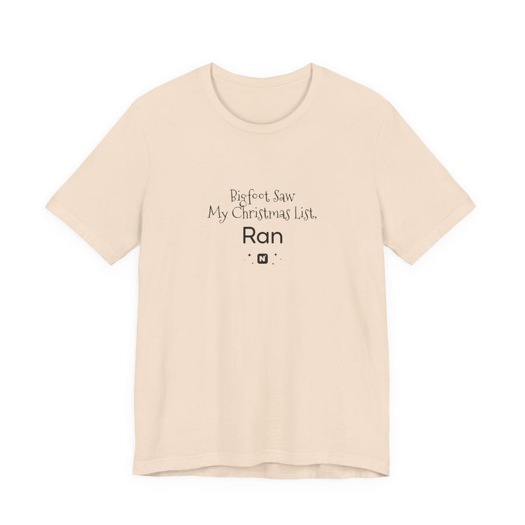 Bigfoot Christmas List T-shirt in soft-cream – original NewGiftDay design